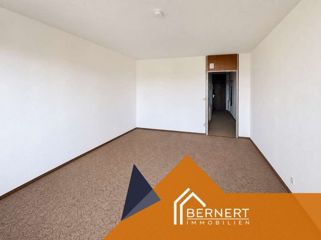 Immobilie in Erlangen - Clevere Investition oder neues Zuhause: Attraktive 1,5-Zimmer-Wohnung mit Loggia und Stellplatz - Bild 4