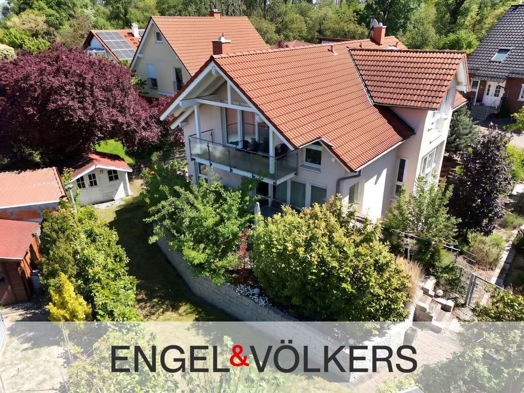 Immobilie in Biblis - Freistehendes Einfamilienhaus in idyllischer, ruhiger Lage – großzügiges Wohnen für die ganze Fam... - Bild 0