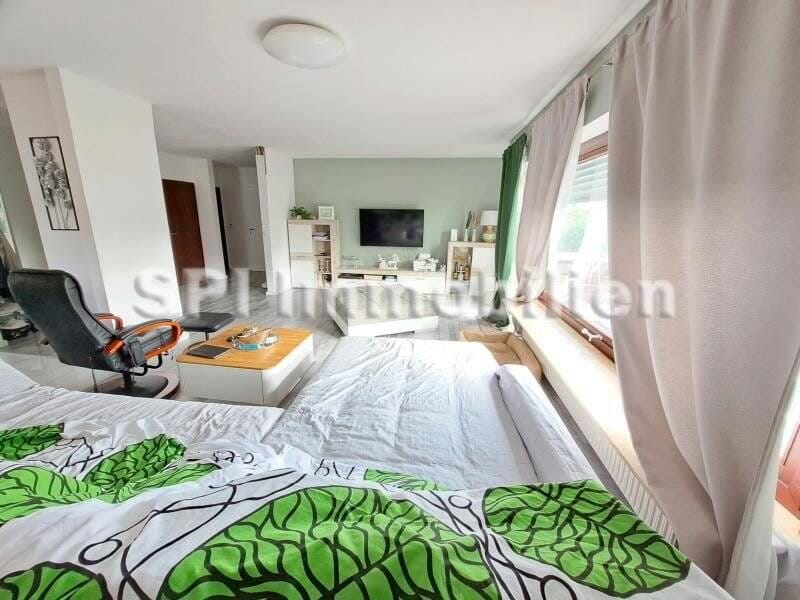 Immobilie in Stockach - Renovierungsbedürftiges Einfamilienhaus in absolut ruhiger Lage - Bild 1