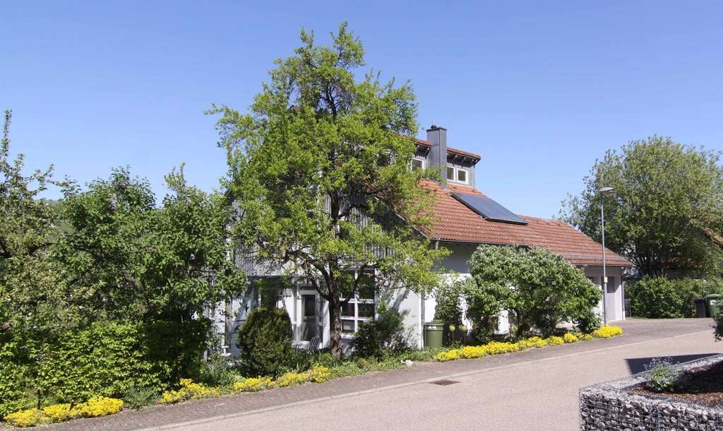Immobilie in Ingelfingen - Familienparadies in ruhiger Hanglage – großzügiges Architektenhaus mit Einliegerwohnung, Sauna & Wei - Bild 2