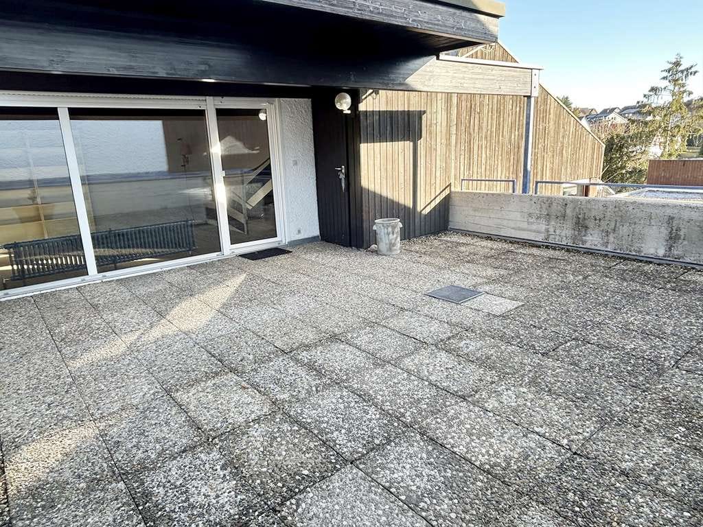 Immobilie in Schönaich - „Großzügiges Wohnen mit Doppelgarage – ein Unikat in Schönaich“ - Bild 3
