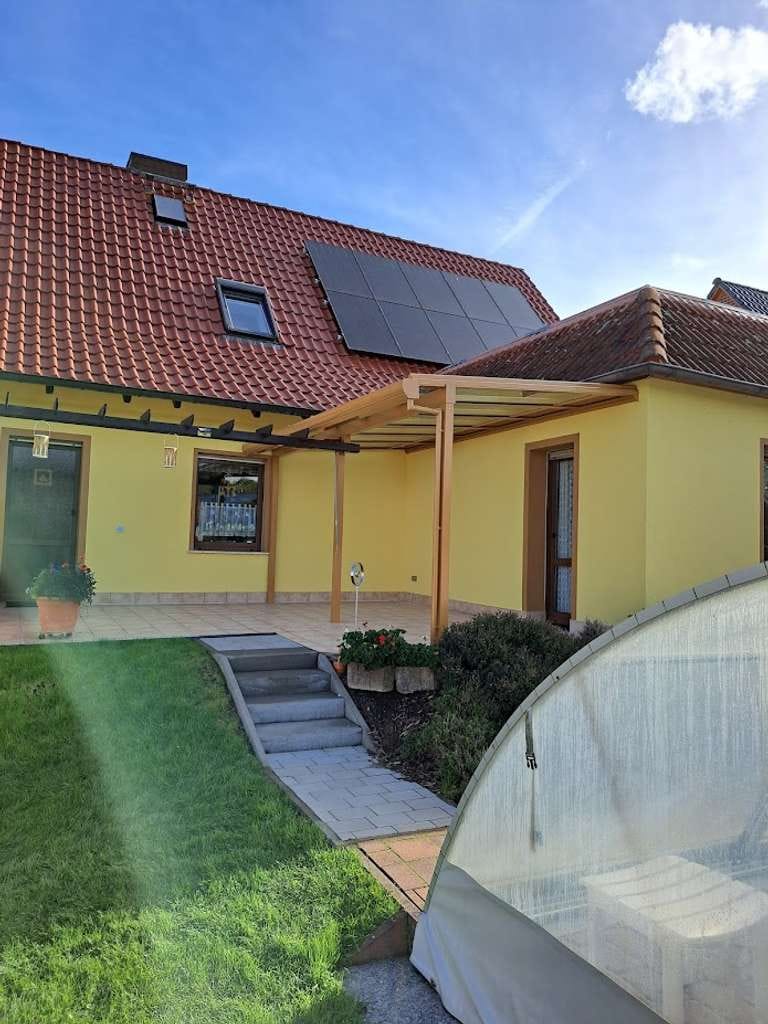 Immobilie in Roßleben-Wiehe - Energetisch modernisiertes, individuelles Einfamilienhaus in ruhiger Stadtrandlage - Bild 1