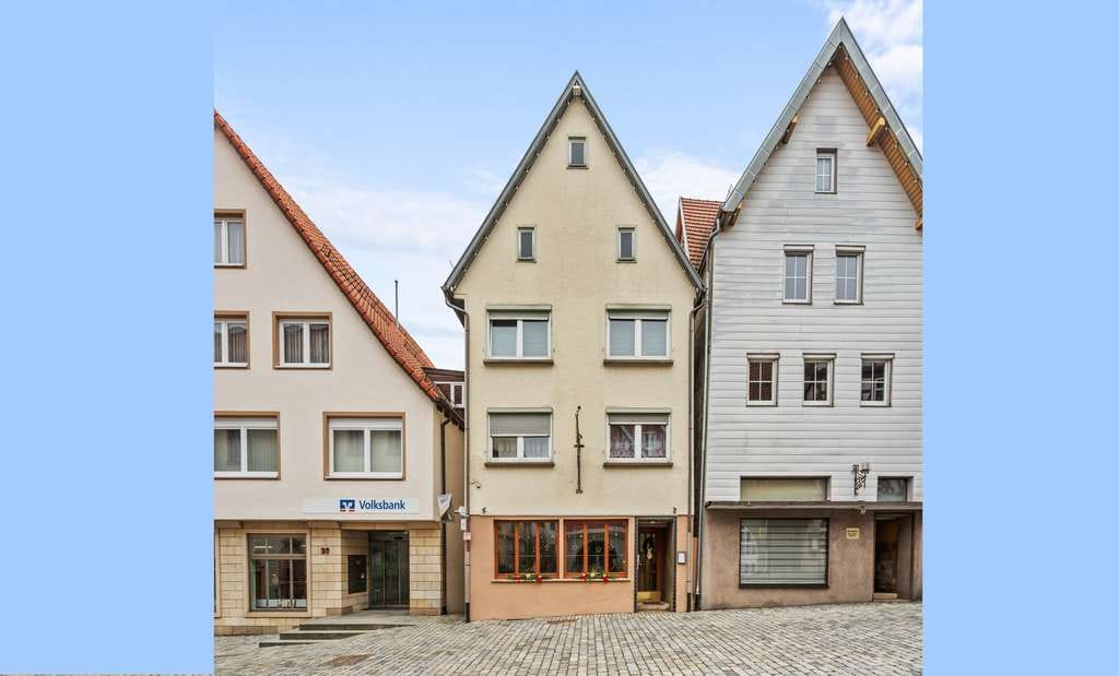 Immobilie in Trochtelfingen - Mehrfamilienhaus mit viel Potenzial in zentraler Lage von Trochtelfingen! - Bild 0