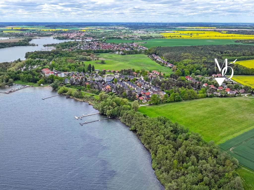 Immobilie in Bollewick - Haus ca. 350 m Luftlinie zur Müritz // Seenplatte // 143 m², 5 Zimmer // Garten, Garage, Carport - Bild 1