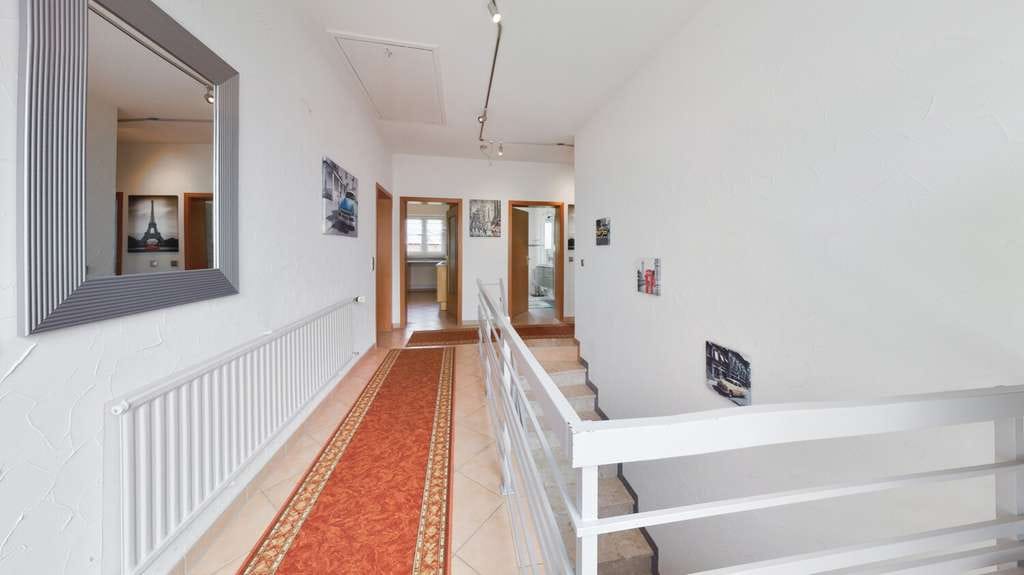 Immobilie in Bretzenheim - Gepflegter Bungalow mit großem Grundstück und vielseitigem Raumangebot in Bretzenheim - Bild 3