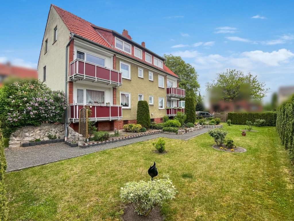 Immobilie in Königslutter am Elm - Erbpacht: Gepflegtes 6-Parteienhaus mit ca. 317 m² Wohnfläche in Königslutter am Elm - Bild 1