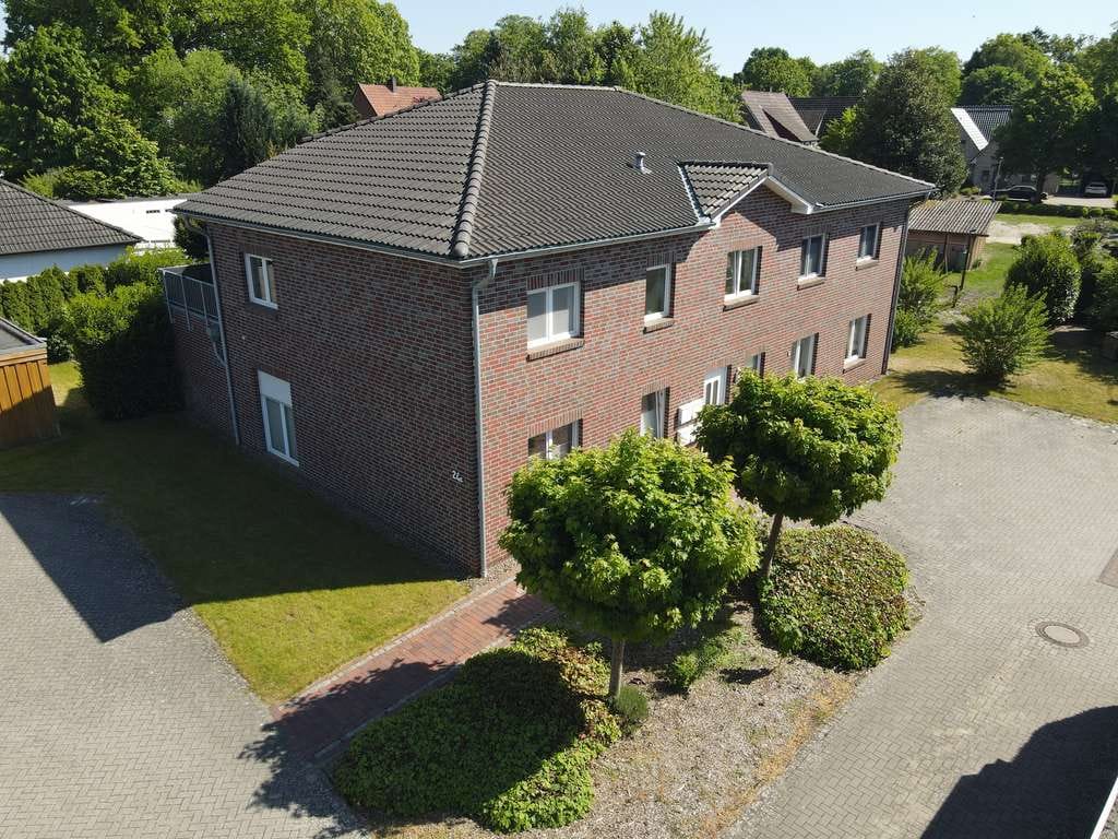 Immobilie in Hude (Oldenburg) - Kapitalanleger aufgepasst! Junges 4-Parteien-Haus in ruhiger Lage. - Bild 0