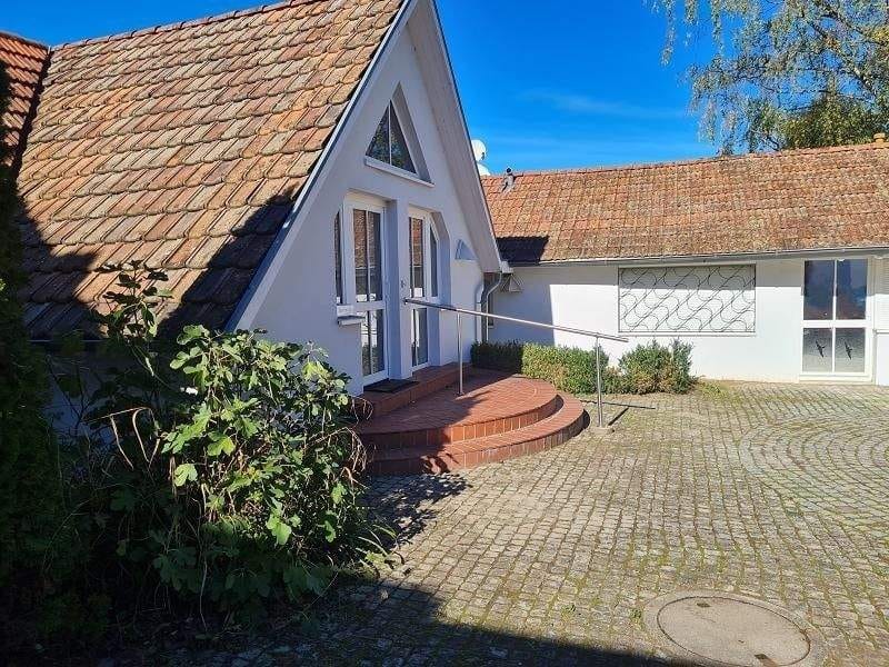 Immobilie in Müllheim - Mehrfamilienhaus mit 7 Wohnungen im Stadtzentrum von Müllheim - Bild 2