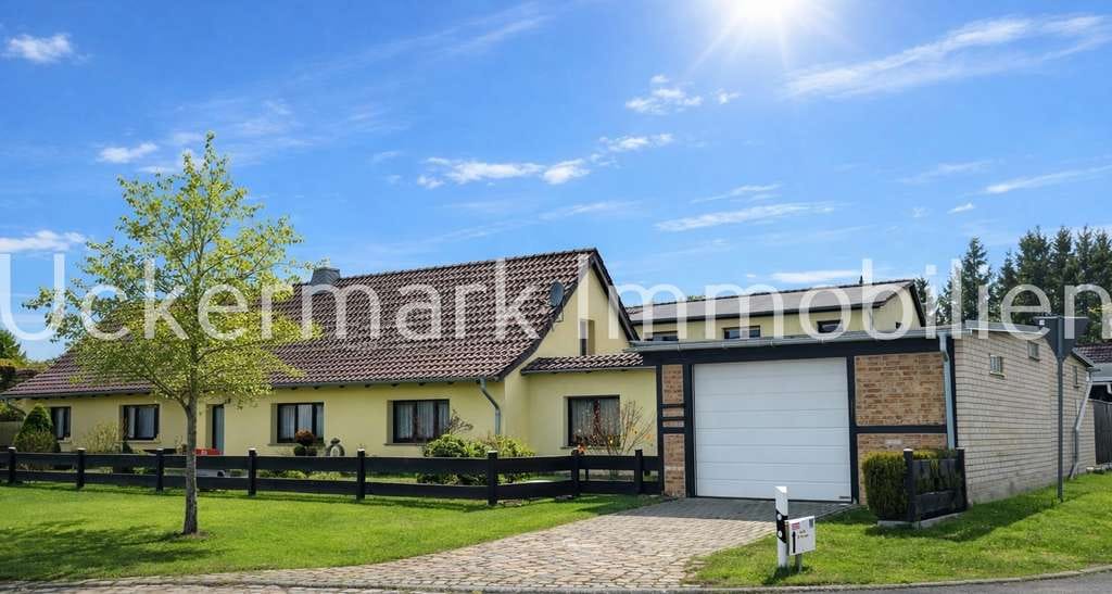 Immobilie in Templin - Kleines Haus in der Uckermark - großes Glück für die Familie - Bild 0