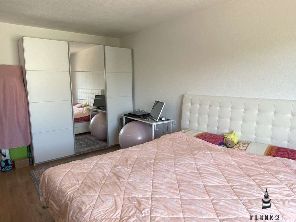 Immobilie in Gerlingen - Renditeobjekt mit 4,5% in Gerlingen +++ 2 Zi.- Wohnung mit EBK, Balkon und PKW- Stpl. +++ - Bild 4