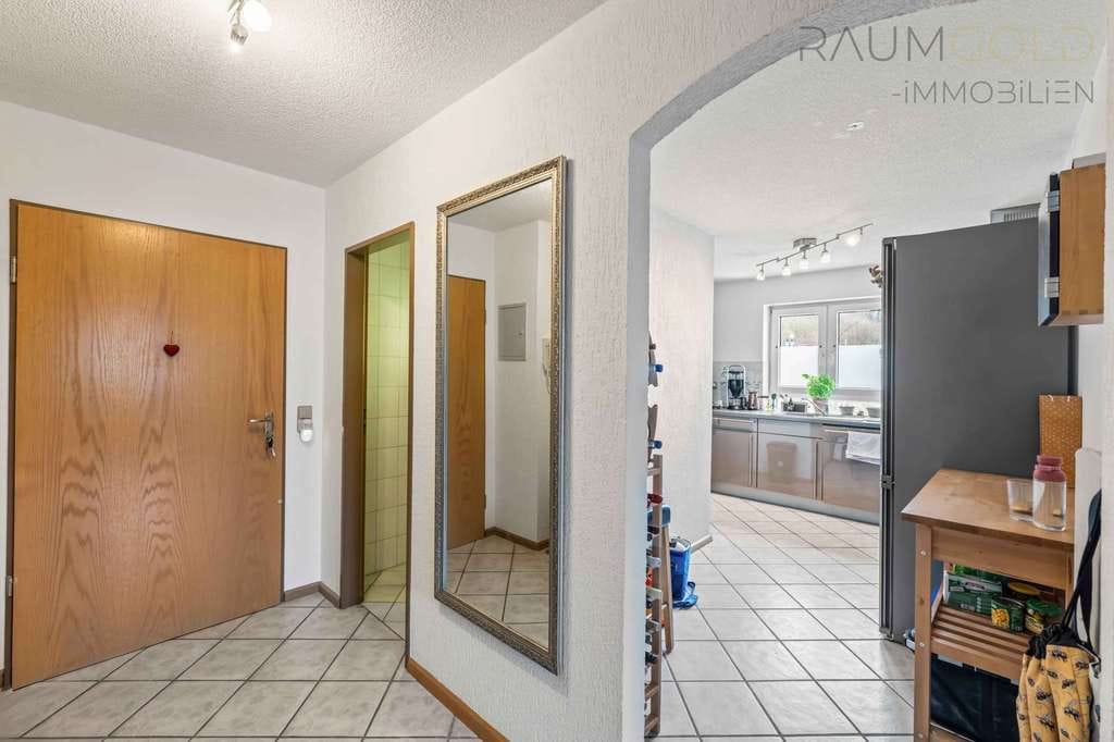 Immobilie in Steinen - Gut geschnittene 3-Zimmer-Wohnung mit Balkon und Stellplätzen in Steinen - Bild 3