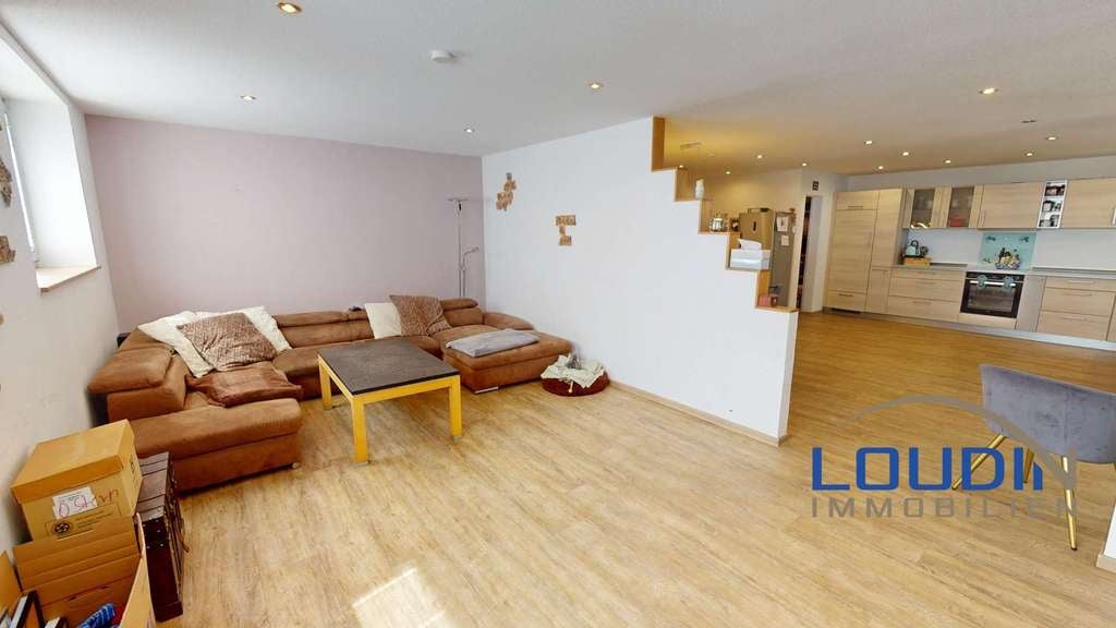 Immobilie in Bonndorf im Schwarzwald - Lichtdurchflutetes 5,5-Zimmer-Wohnhaus mit großzügigem Raumkonzept. - Bild 3