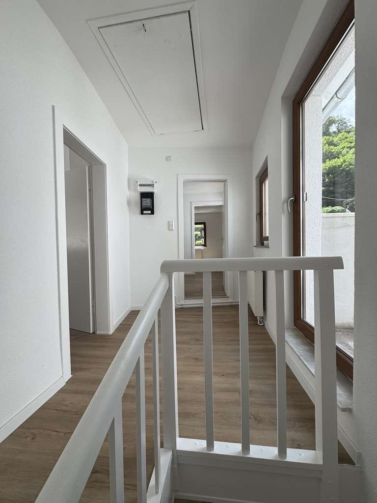 Immobilie in Balduinstein - Saniertes Haus mit riesiger Terrasse, Garage, Keller, Ausbaureserve.  Sonderfinanzierung möglich. - Bild 3