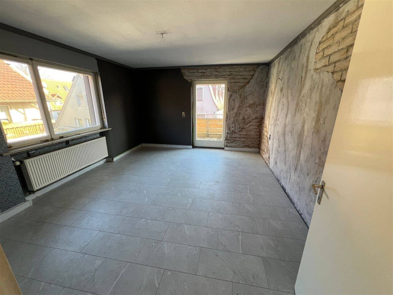 Immobilie in Obernbreit - Einfamilienhaus sanierungsbedürftig, Sanierungsfahrplan vorhanden. - Bild 4