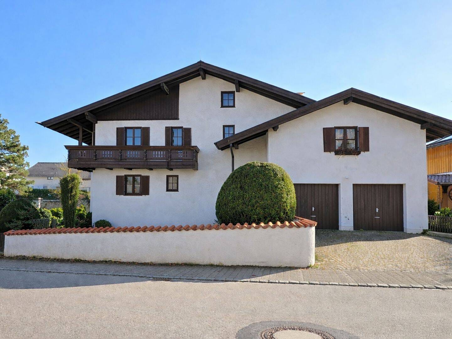 Immobilie in Kastl - Landhausvilla mit Charakter - viel Raum für neue Lebenskonzepte mit schöner Einliegerwohnung - Bild 3