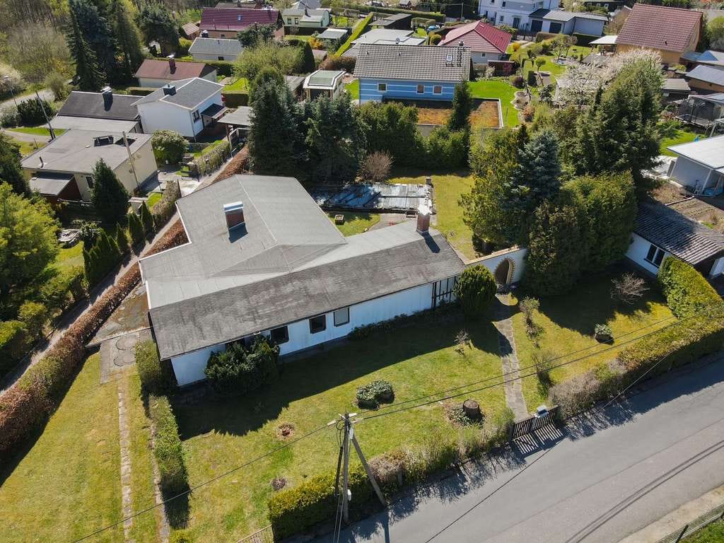 Immobilie in Wachau - +++ Geräumiger Winkelbungalow! - mit Kamin, Pool und fantastischem Grundstück +++ - Bild 4