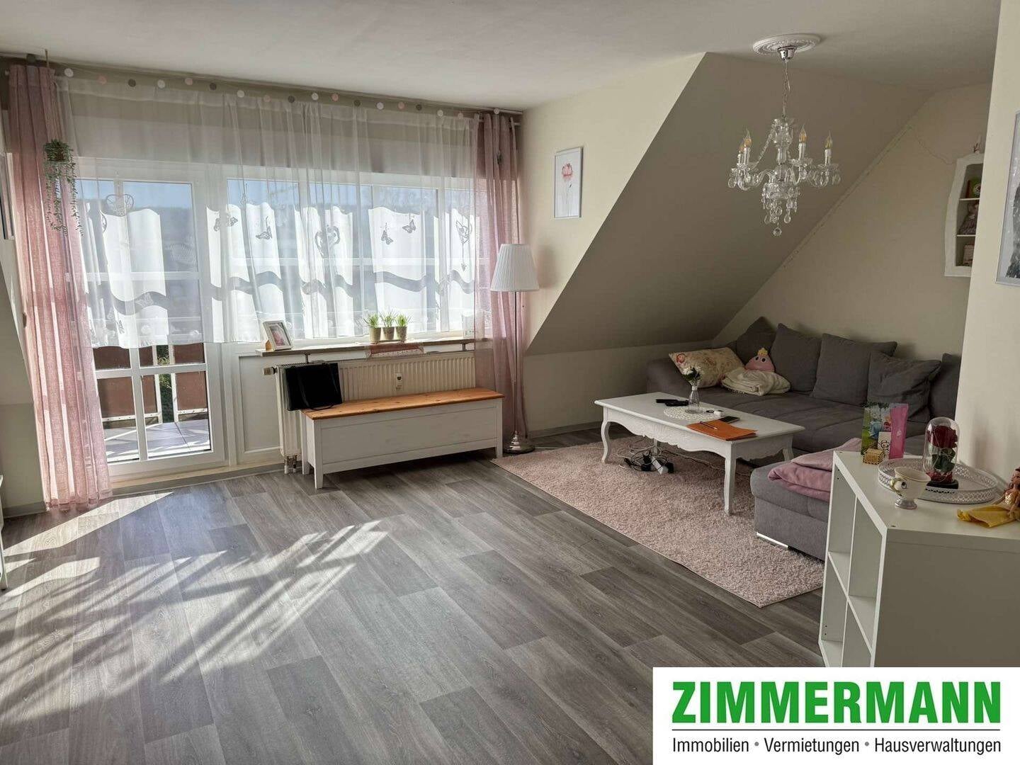 Immobilie in Baunach - Baunach - ruhige Wohnlage:  Sonnige 2-Zimmer-Wohnung mit großem Abstellraum im Spitzboden - Bild 2