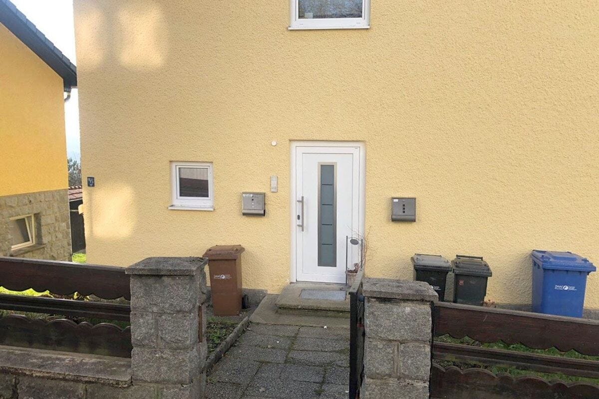 Immobilie in Böbrach - Böbrach - vermietetes Zweifamilienhaus in Aussichtslage - Bild 3
