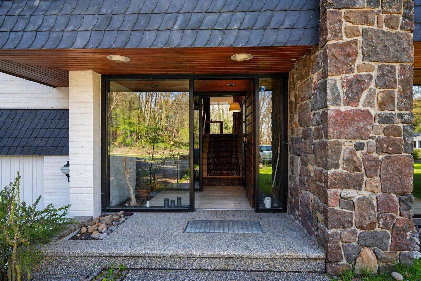 Immobilie in Wingst - Exklusives Einfamilienhaus mit parkähnlichem Grundstück, Terrasse & Garage in ruhiger Lage der Wingst - Bild 3