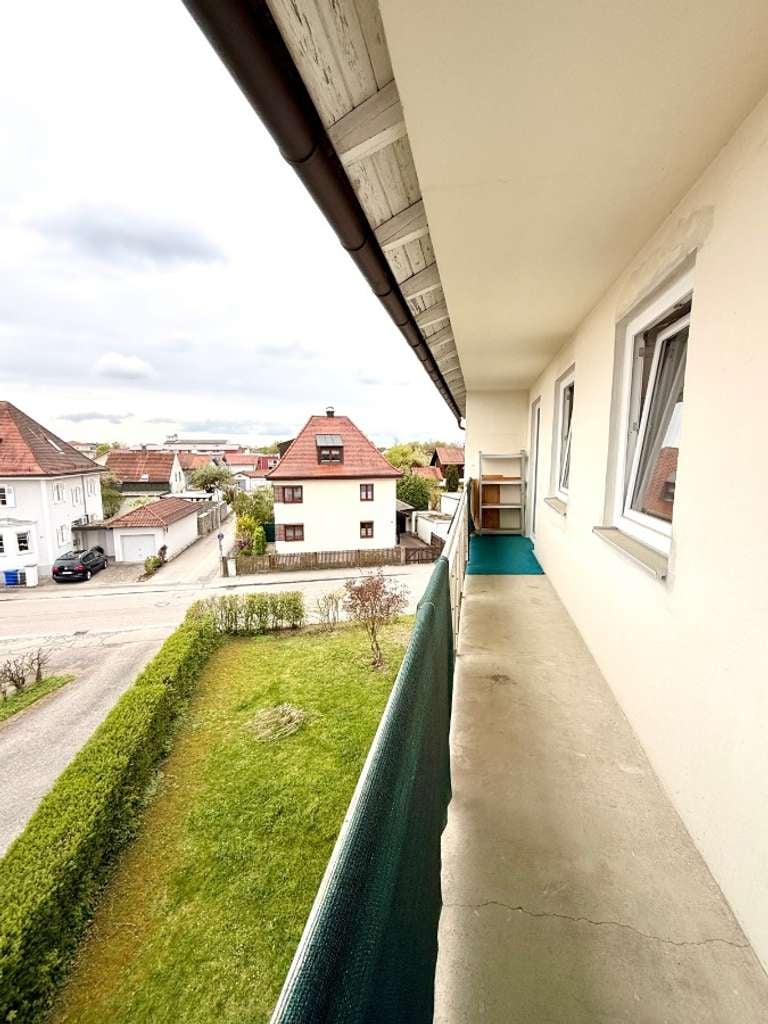 Immobilie in Altötting - Lichtdurchflutete 2-Zimmer-Wohnung mit Balkon und Gestaltungsspielraum - Bild 1