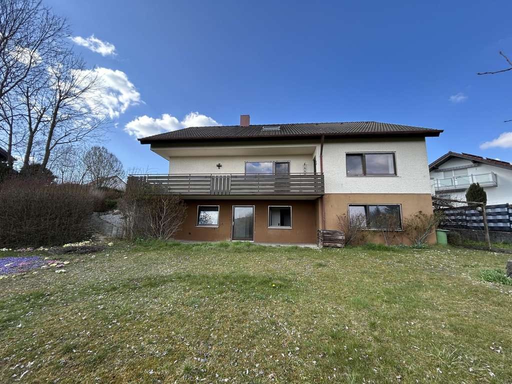 Immobilie in Herbrechtingen - 1-2 Familienhaus mit Einliegerwohnung, Kamin & großem Garten - sofort frei - Bild 1