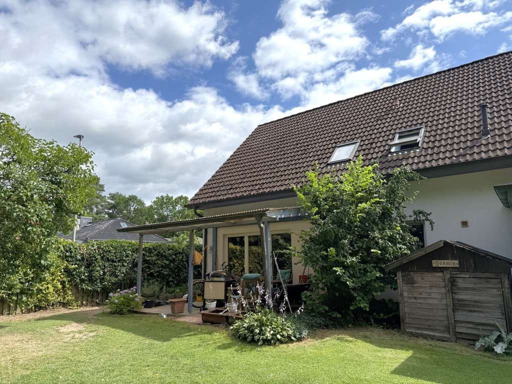 Immobilie in Büchen - Verbundenes Einfamilienhaus mit Süd- West Terrasse und Carport in gewachsener ruhiger Ortslage  - Bild 0