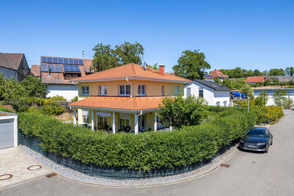 Immobilie in Aach - Großzügiges Einfamilienhaus - Bild 1