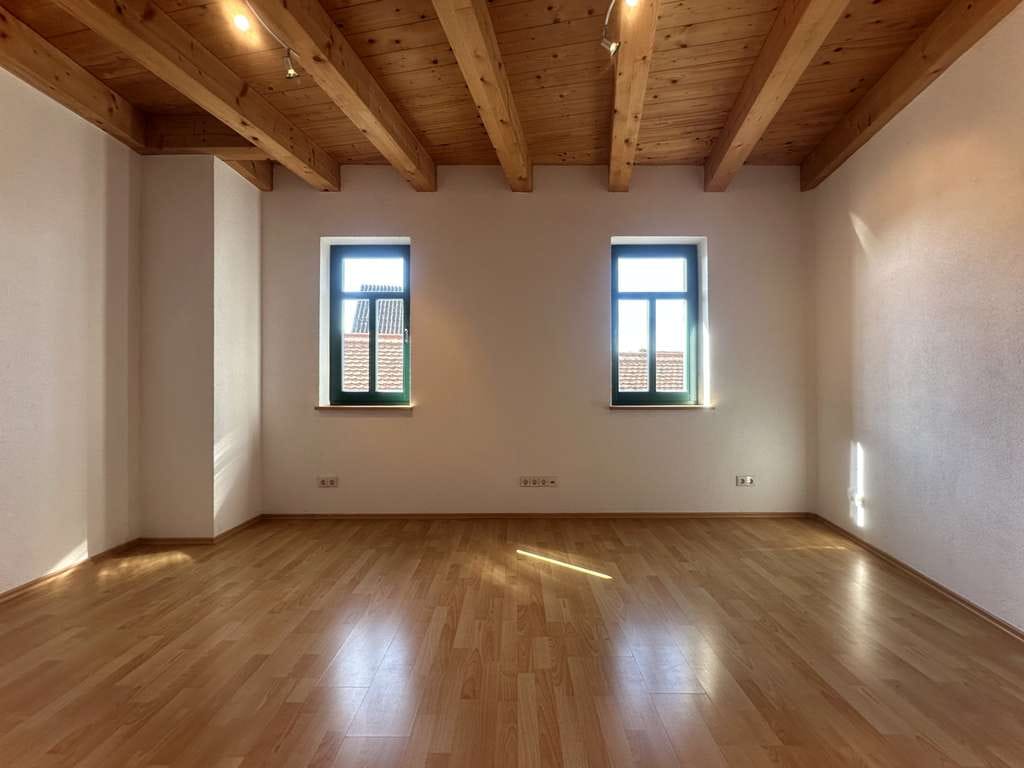 Immobilie in Lahnau - Modernisiertes Einfamilienhaus mit ausbaubarer Bürofläche. - Bild 4