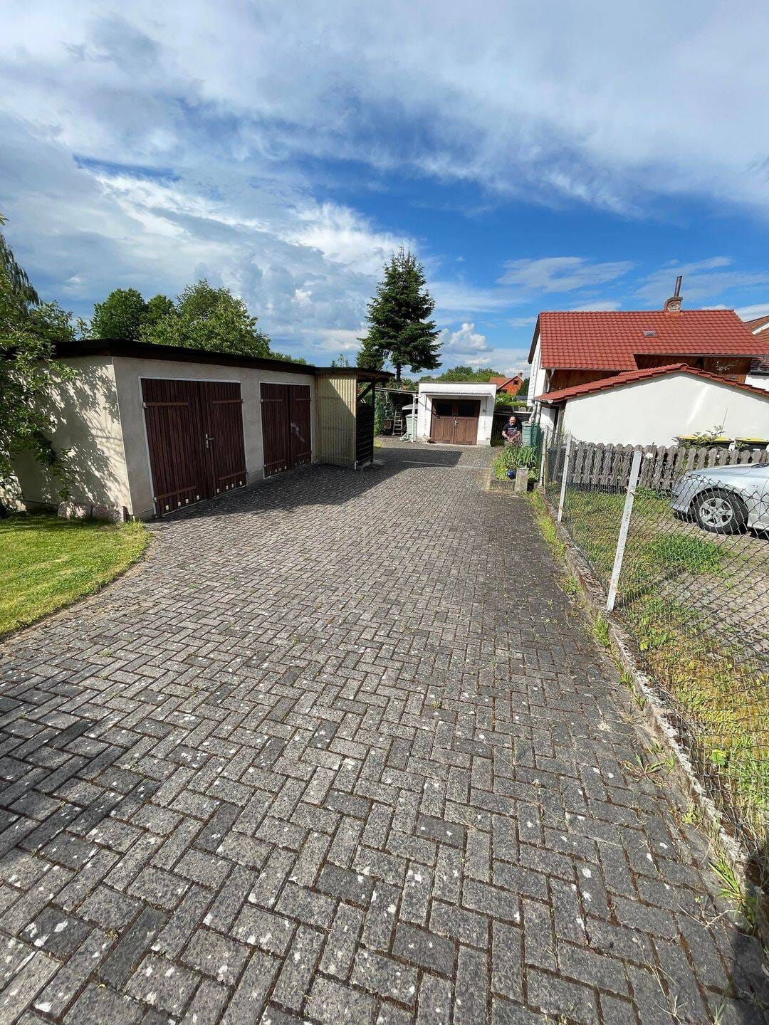 Immobilie in Waltershausen - Ein Zuhause mit Perspektive - Viel Platz für Familie, Hobby und Beruf - Bild 3