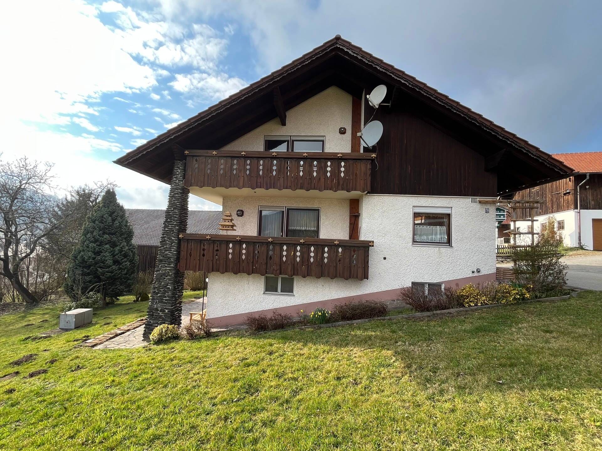Immobilie in Haibach - Einfamilienhaus mit Potenzial + großes Grundstück mit Baumöglichkeit(en) in Elisabethszell - Bild 1
