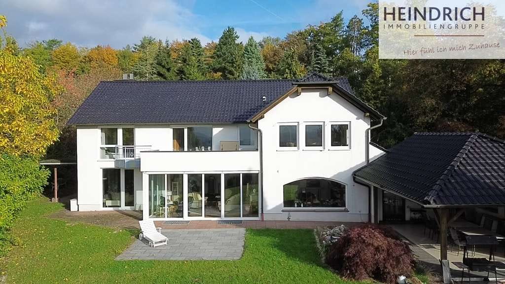 Immobilie in Schauenburg - Sie wollten schon immer ein eigenes Anwesen? In unverbaubarer Panoramalage am Naturschutzgebiet. - Bild 0