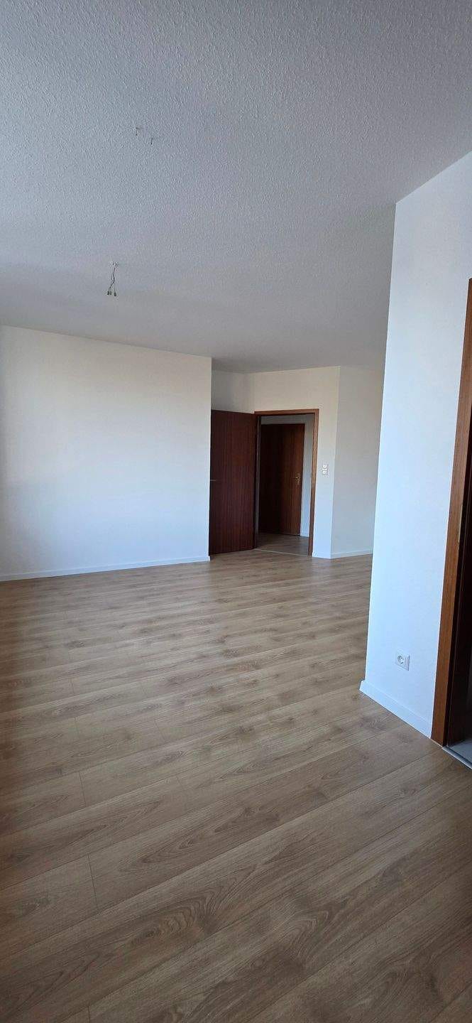 Immobilie in Burgstädt - Neu renovierte Wohnung in ruhiger Lage für Kapitalanleger - Bild 2