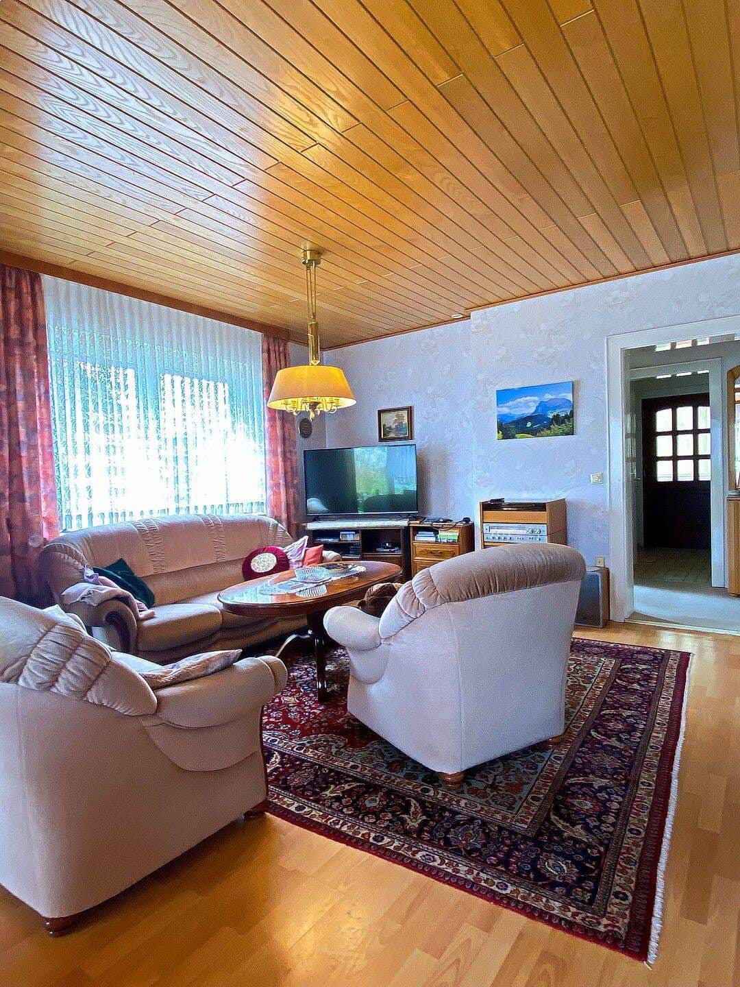 Immobilie in Dannenberg - Zweifamilienhaus in bevorzugter Wohngegend auf 752 qm Grundstück im schönen Dannenberg - Bild 4
