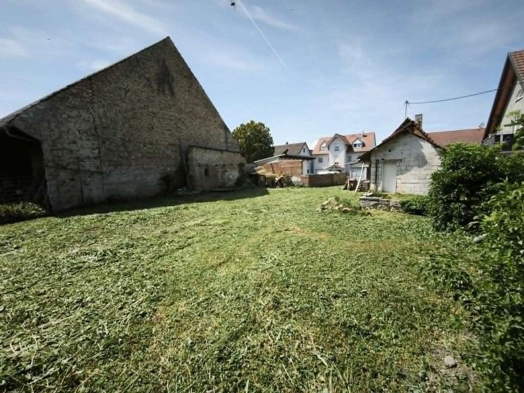 Immobilie in Hartheim am Rhein - Altes Haus mit großem Grundstück und Potenzial - Bild 2