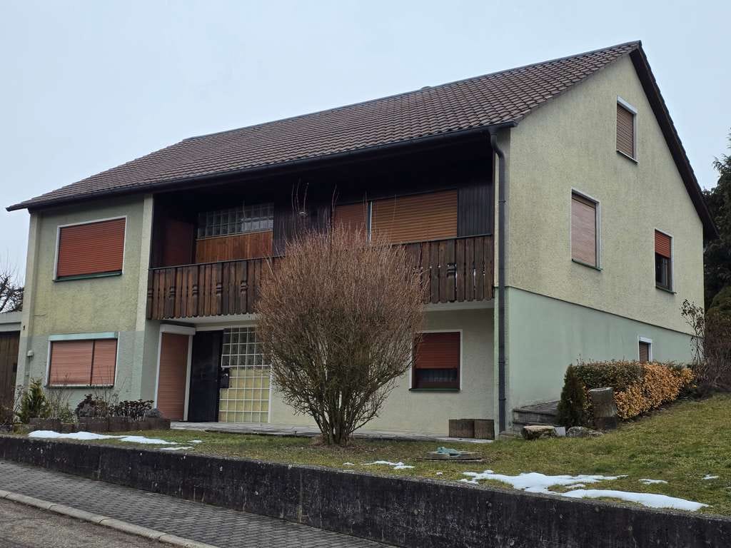Immobilie in Ravenstein - Einfamilienhaus mit viel Platz für Familie und Hobby - Bild 0