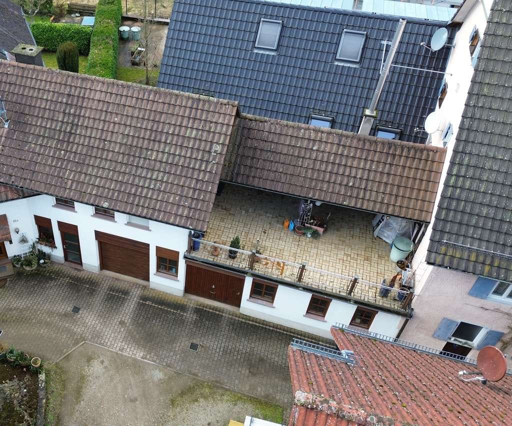 Immobilie in Ettenheim - Wohnen, wo andere Urlaub machen: Helle Maisonette mit  großzügiger Dachterrasse - Bild 1