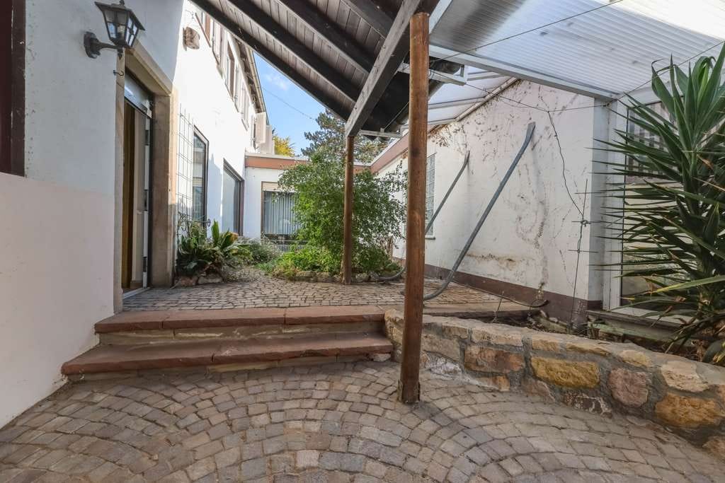 Immobilie in Fußgönheim - !!= Großes Wohnhaus mit Praxis und Garten – vielseitiges Anwesen in Fußgönheim =!! - Bild 2