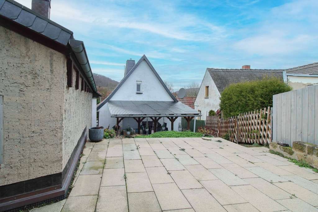 Immobilie in Bürgel - Ruhig gelegenes Einfamilienhaus mit viel Gestaltungspotential Nähe Jena - Bild 3