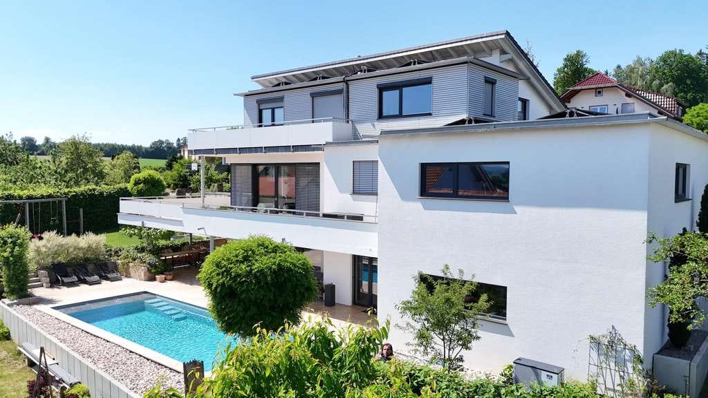 Immobilie in Rot an der Rot - Traum-Villa mit Weitblick im Vorallgäu - Bild 1