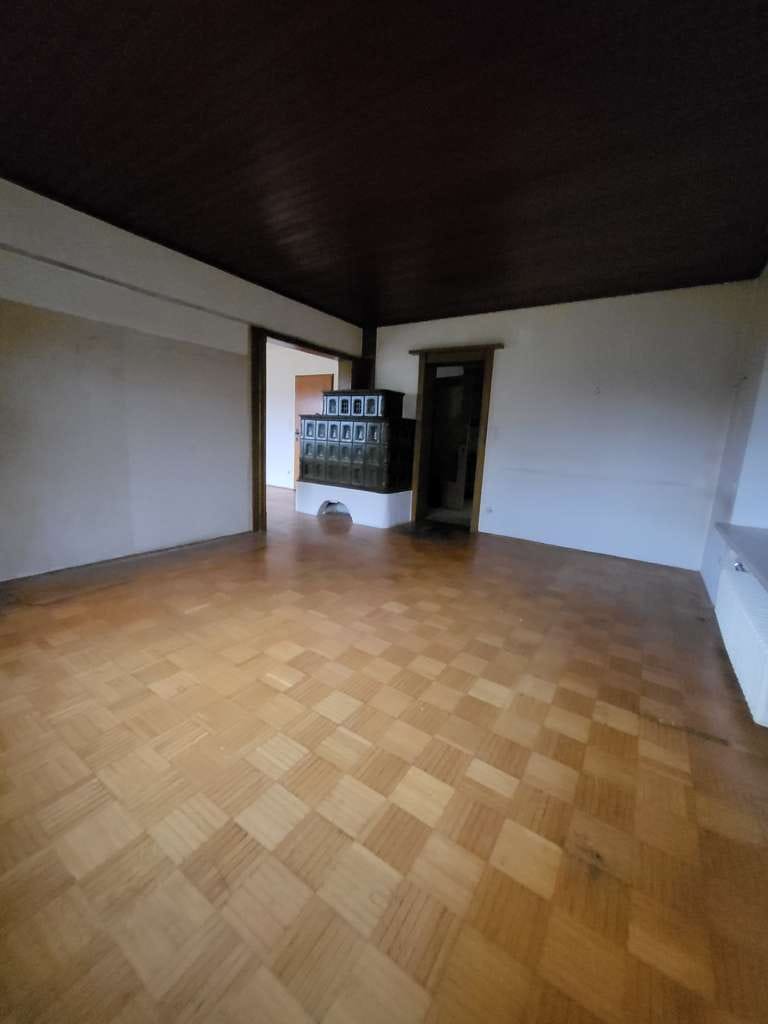 Immobilie in Anzing - charmantes Einfamilienhaus mit Potenzial und angeschlossener Arztpraxis - Bild 4