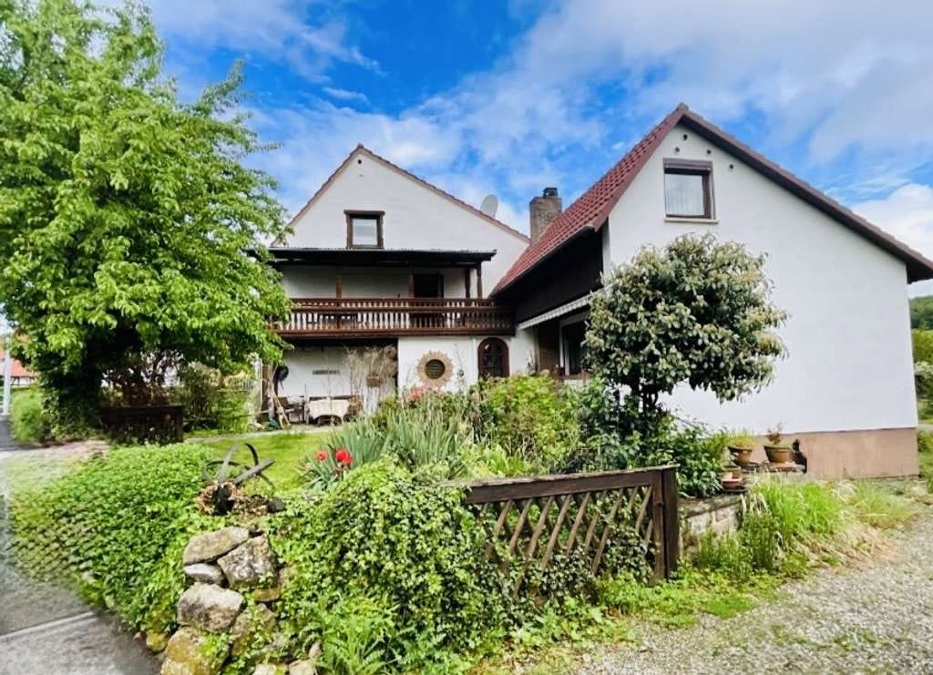 Immobilie in Breuna - WOHNTRAUM AUF DEM LAND Großzügiges Einfamilienhaus mit vielseitigem Potenzial - Bild 0