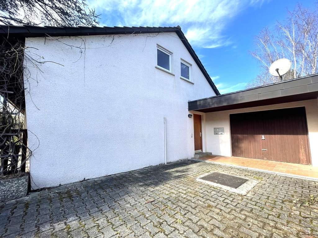 Immobilie in Heimsheim - Großzügig wohnen, vielseitig nutzen - freistehendes Haus mit Einliegerwohnung - Bild 3