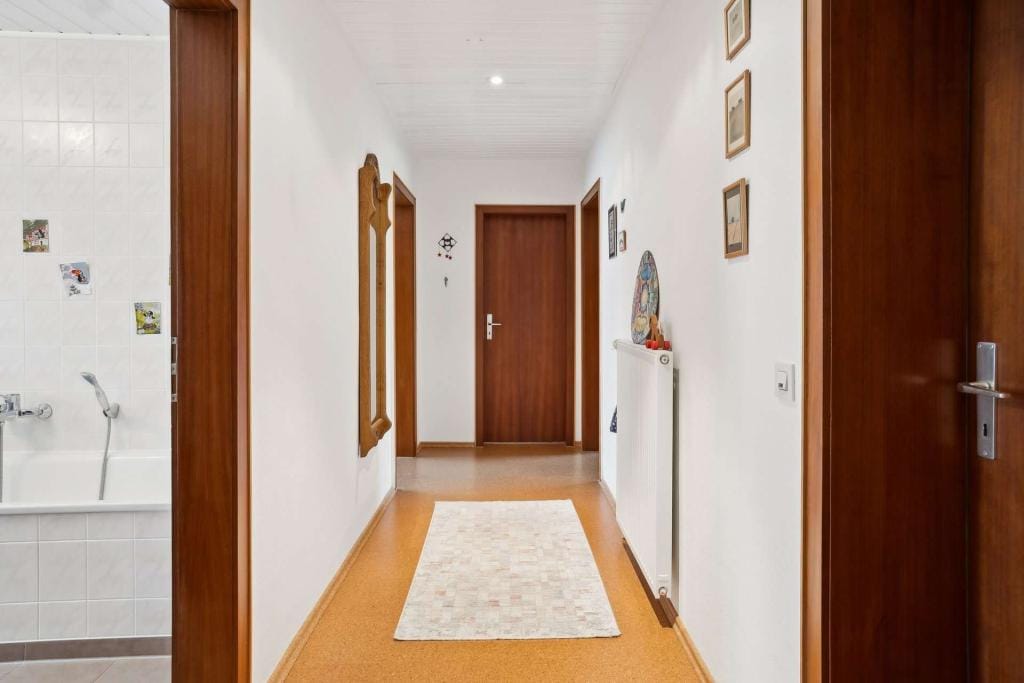 Immobilie in Elbtal - Ihr neues Zuhause für die ganze Familie - solides Einfamilienhaus mit Garten und Garage - Bild 4