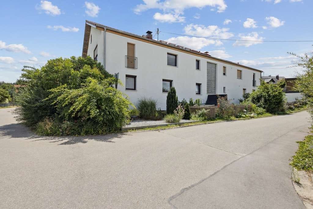 Immobilie in Petersdorf - Ihr Rückzugsort im Grünen: Wohnung mit Kamin, Garage und Garten - Bild 4