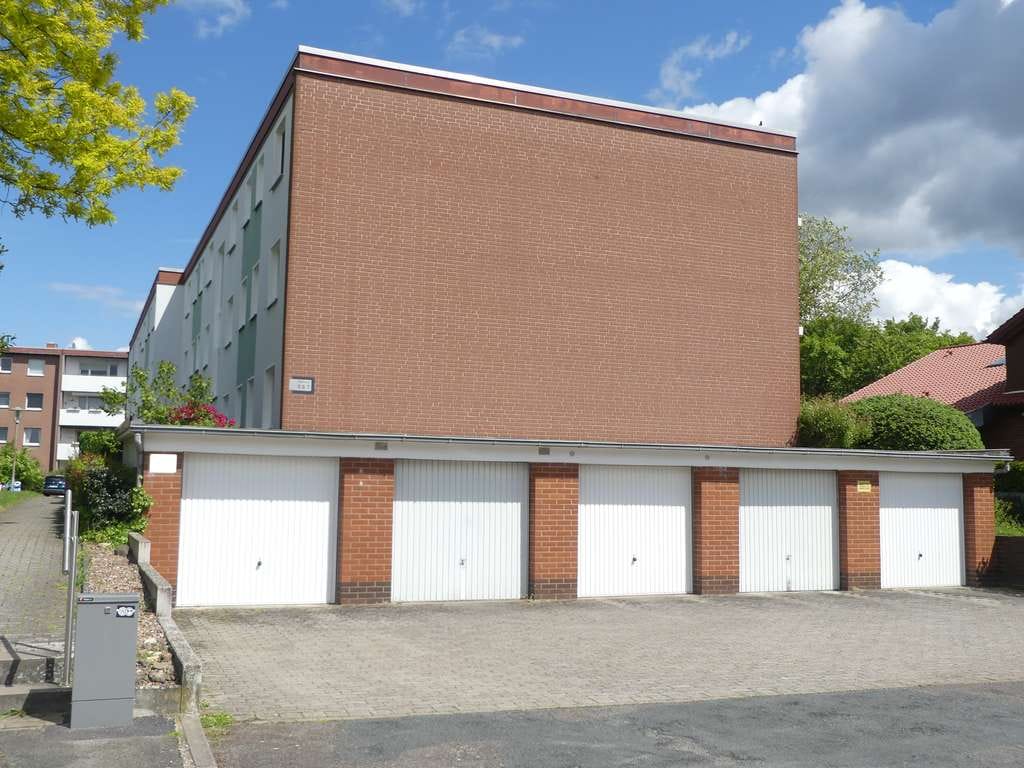 Immobilie in Wedemark - WEDEMARK – BISSENDORF VERMIETETE EIGENTUMS-WOHNUNG IM 3.OG MIT LOGGIA UND GARAGE - Bild 2
