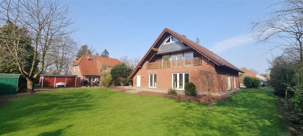 Immobilie in Leezen - Großzügiges Haus (1998) | 240 m² WF | 911 m² GS | provisionsfrei - Bild 0