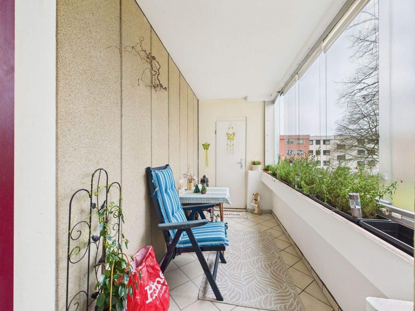 Immobilie in Isernhagen - Attraktive Etagenwohnung  mit Balkon in ruhiger, zentraler Lage - Bild 3