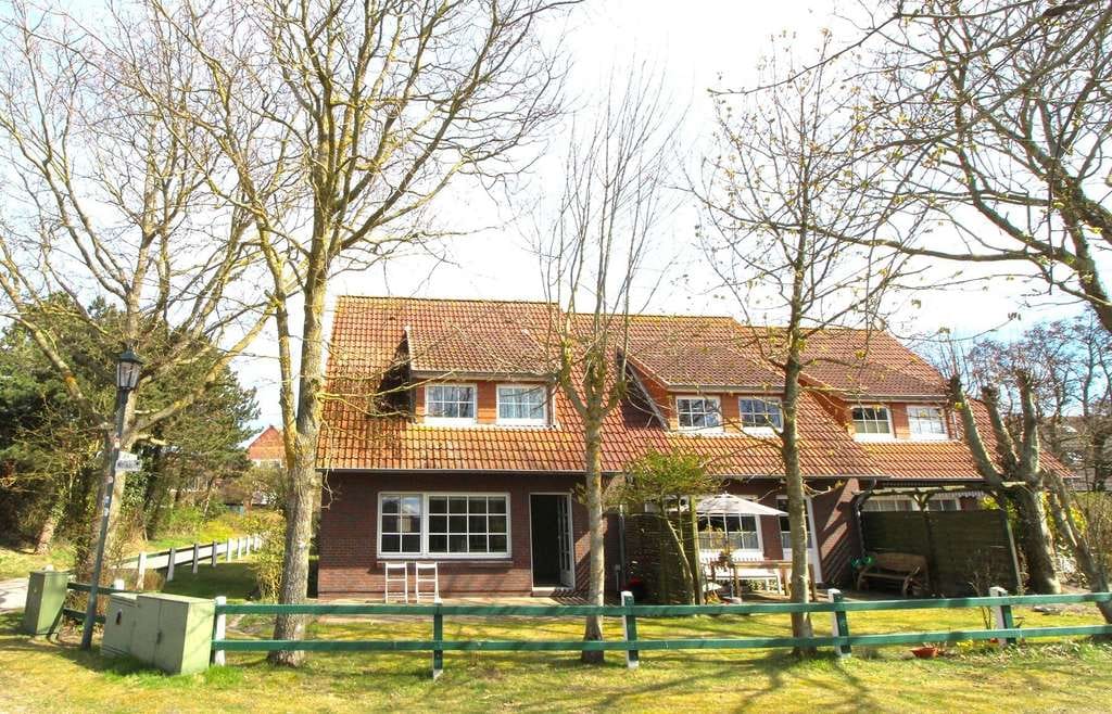Immobilie in Spiekeroog - Spiekeroog - schönes Reihenendhaus in bester Lage zu verkaufen! - Bild 1