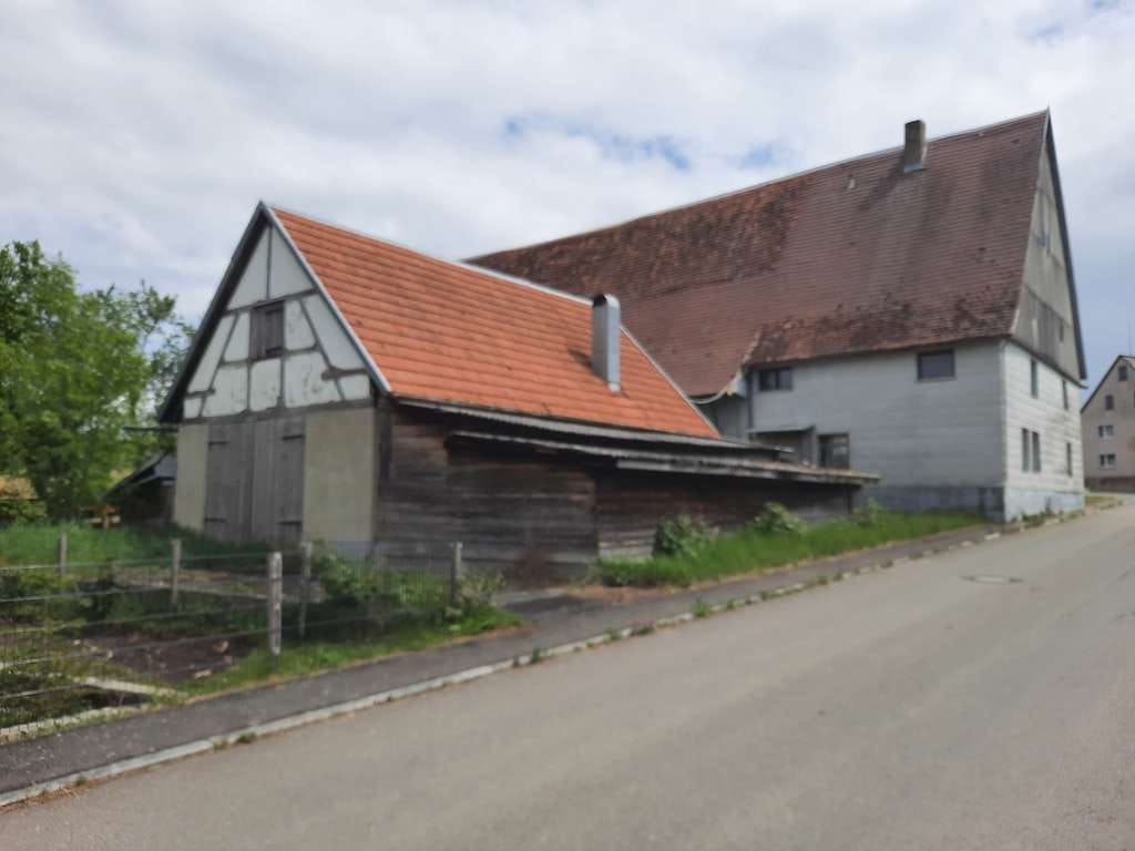 Immobilie in Sauldorf - Bauernhof für Liebhaber historischer Anwesen mit Eichenfachwerk - Bild 2