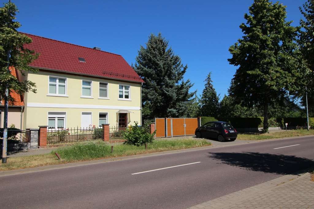 Immobilie in Wolmirstedt - Viel Platz und viel Grundstück  - Bild 1